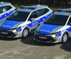Hybrydowe radiowozy dla podkarpackiej policji. To ciche i ekologiczne Toyoty