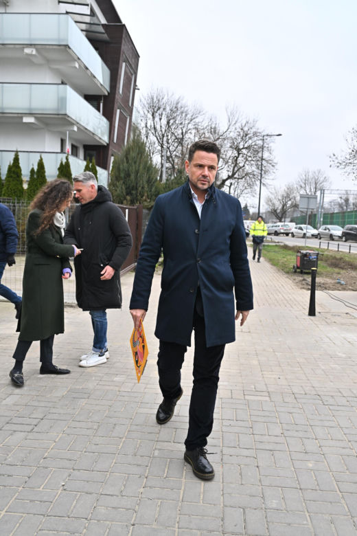 Styl Rafała Trzaskowskiego i Karola Nawrockiego