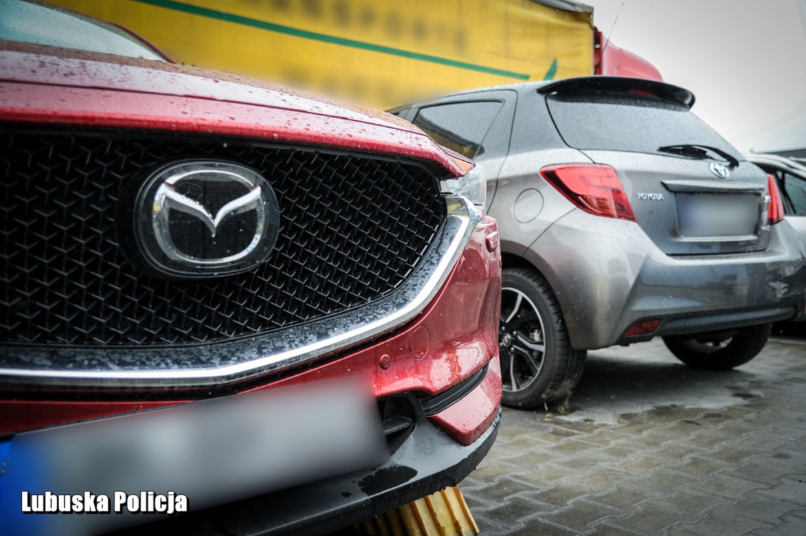Toyota Yaris Hybrid i Mazda CX-5 odzyskane przez kryminalnych