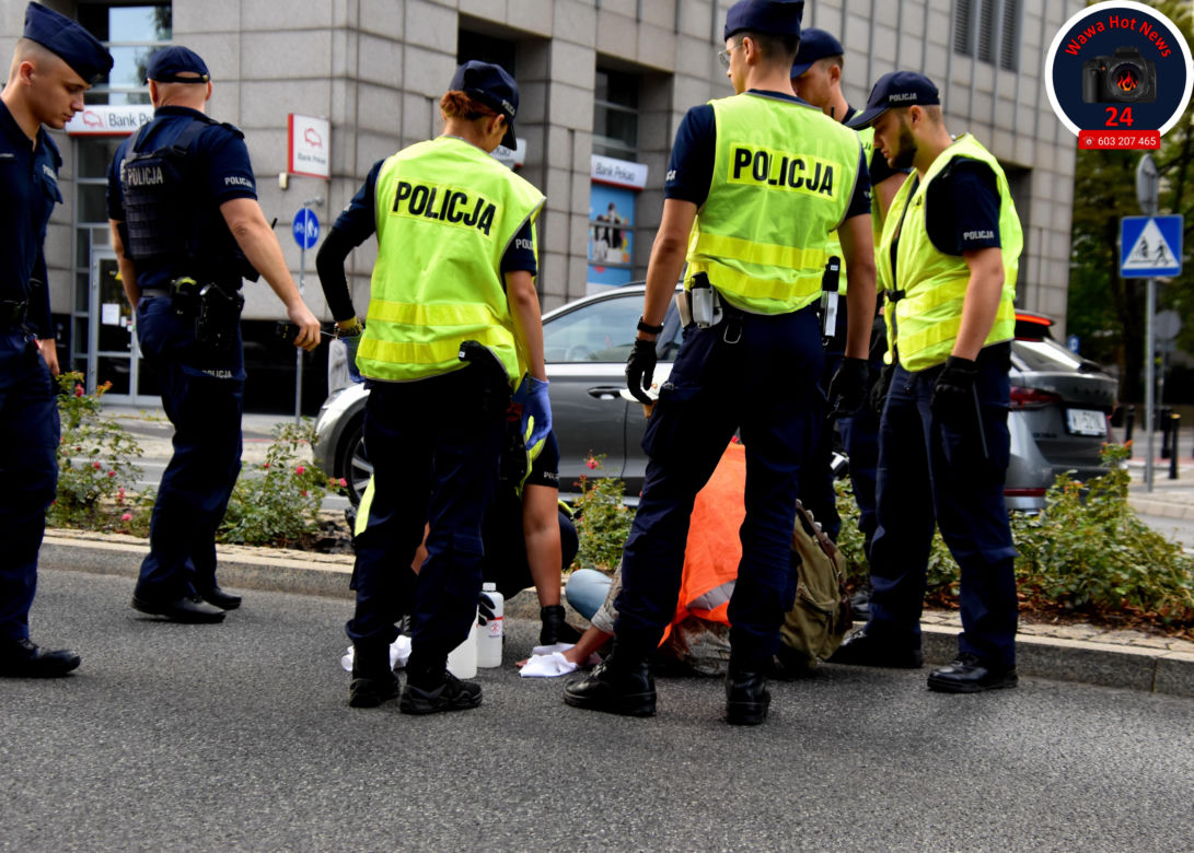 Ostatnie Pokolenie sparaliżowało centrum Warszawy