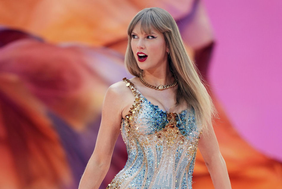 Taylor Swift - The Life of a Showgirl