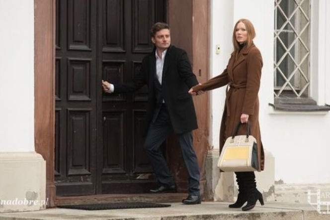 Na dobre i na złe odc. 528. Przemek Zapała (Marcin Rogacewicz), Wiktoria Consalida (Katarzyna Dąbrowska)