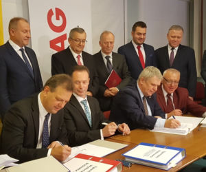 Podpisanie umowy na kolejny odcinek S61