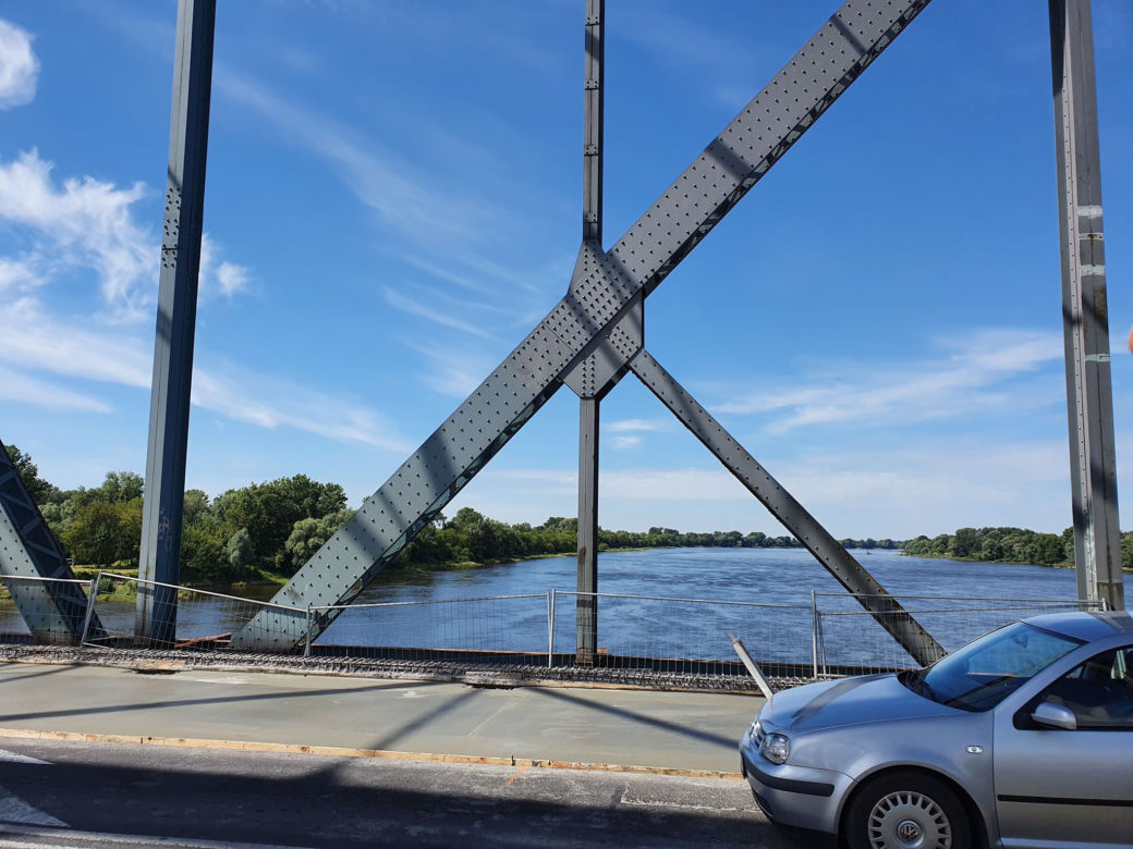Remont mostu im. Józefa Piłsudskiego. Tak wyglądają prace z różnych perspektyw