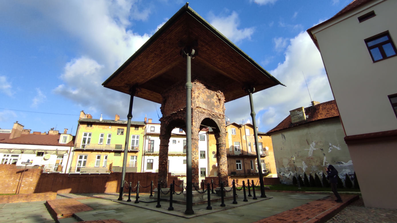 Bima Starej Synagogi w Tarnowie wymaga renowacji