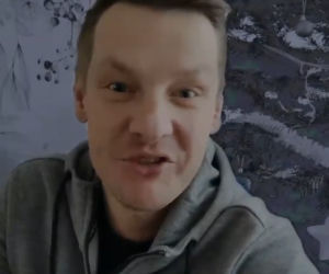 Marcin Mroczek doleci do rodziny