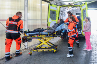 Szpital św. Anny, odcinek 82: Szpital na skraju bankructwa! Nowy dyrektor zapowiada radykalne zmiany
