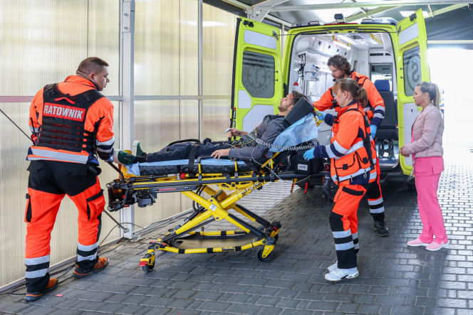 "Szpital św. Anny", odcinek 82: Szpital na skraju bankructwa! Nowy dyrektor zapowiada radykalne zmiany