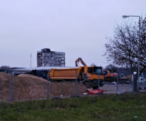 Prace wyburzeniowe w miejscu przyszłego sklepu IKEA w Szczecinie