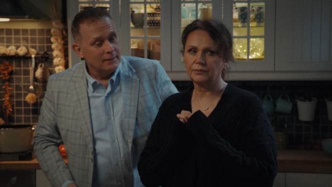 M jak miłość odc. 1937 po wakacjach. Marysia (Małgorzata Pieńkowska), Artur Rogowski (Robert Moskwa)