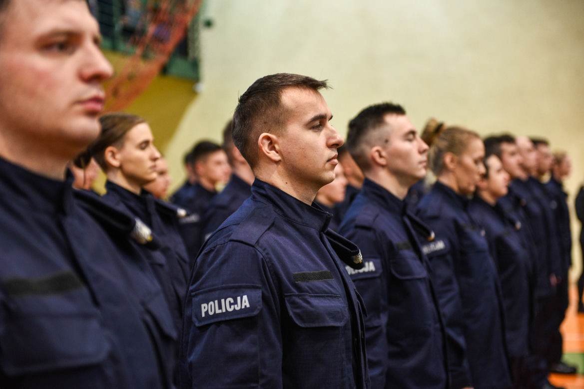Ślubowanie nowych policjantów w Łodzi