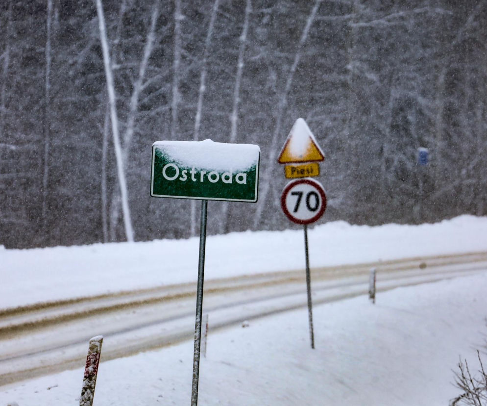 Ziąb w szkołach, żołnierze z łopatami i pusta kasa na utrzymanie dróg. Tak wygląda zima na Warmii i Mazurach