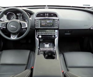 Jaguar XE 2.0 T R-Sport