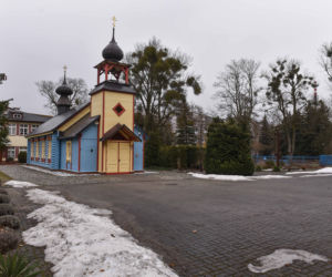 Zarazili Panią Irenę koronawirusem, a potem wyrzucili na bruk