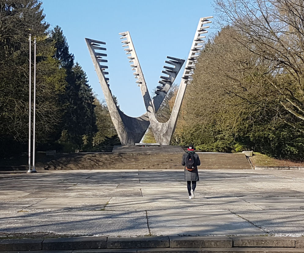 Plac przy Pomniku Braterstwa Broni