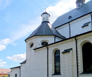 Jeden z najpiękniejszych pałaców znajduje się w województwie łódzkim. Jest dumą średniowiecznego miasta
