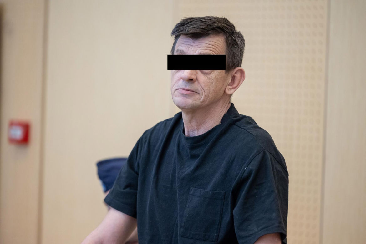 Oblał żonę kwasem i zadźgał