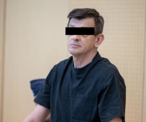 Oblał żonę kwasem i zadźgał