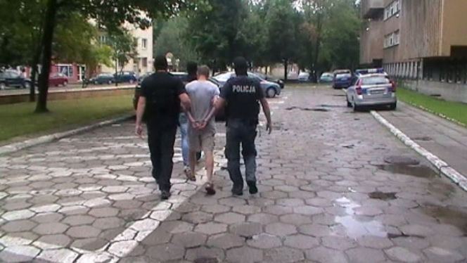Falszywe alarmy bombowe w całym kraju. Zatrzymano domniemanego sprawcę