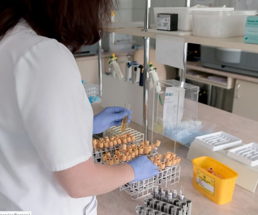 Koronawirus na Mazowszu: Mniej osób w szpitalach, ale znacznie więcej pod nadzorem epidemiologicznym