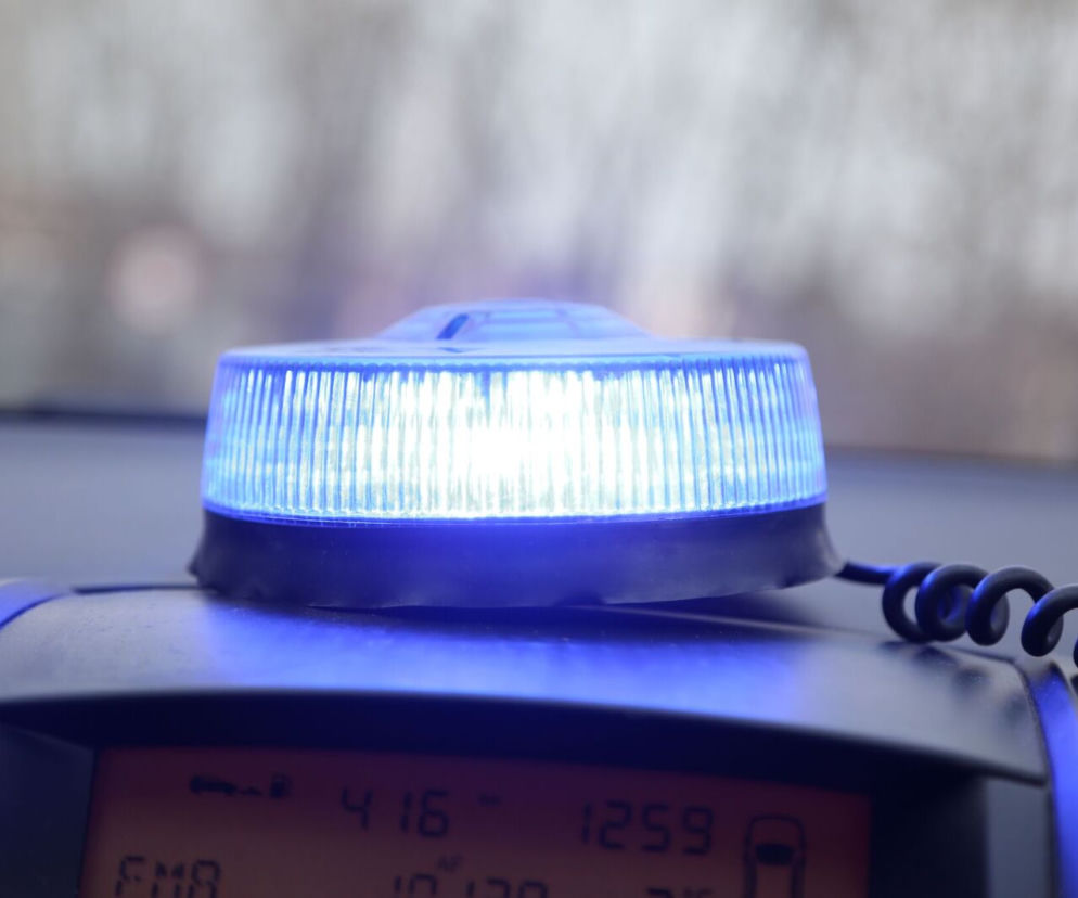 Kujawsko-pomorskie. Pijany ojczym i 15-latek za kierownicą! Nietypowy POŚCIG policjantów