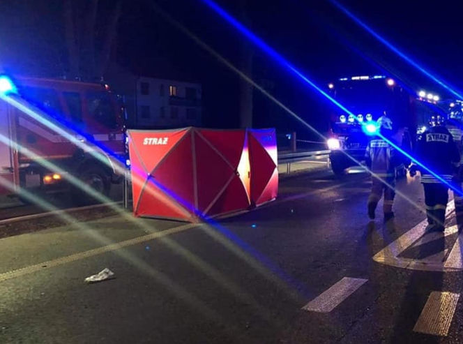 Pożar wybuchł w nocy. Ogień i dym odcięły drogę ucieczki czteroosobowej rodzinie