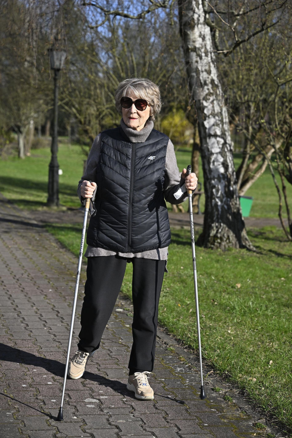 Irena Santor wraca do zdrowia w Skolimowie