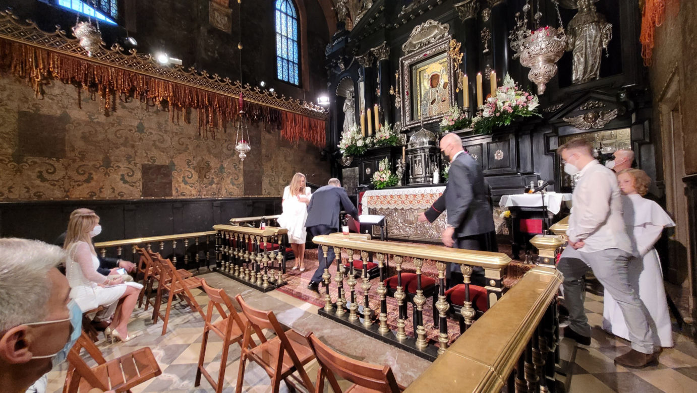 Jacek Kurski ochrzcił córkę w Częstochowie. Zdjęcia z uroczystości.