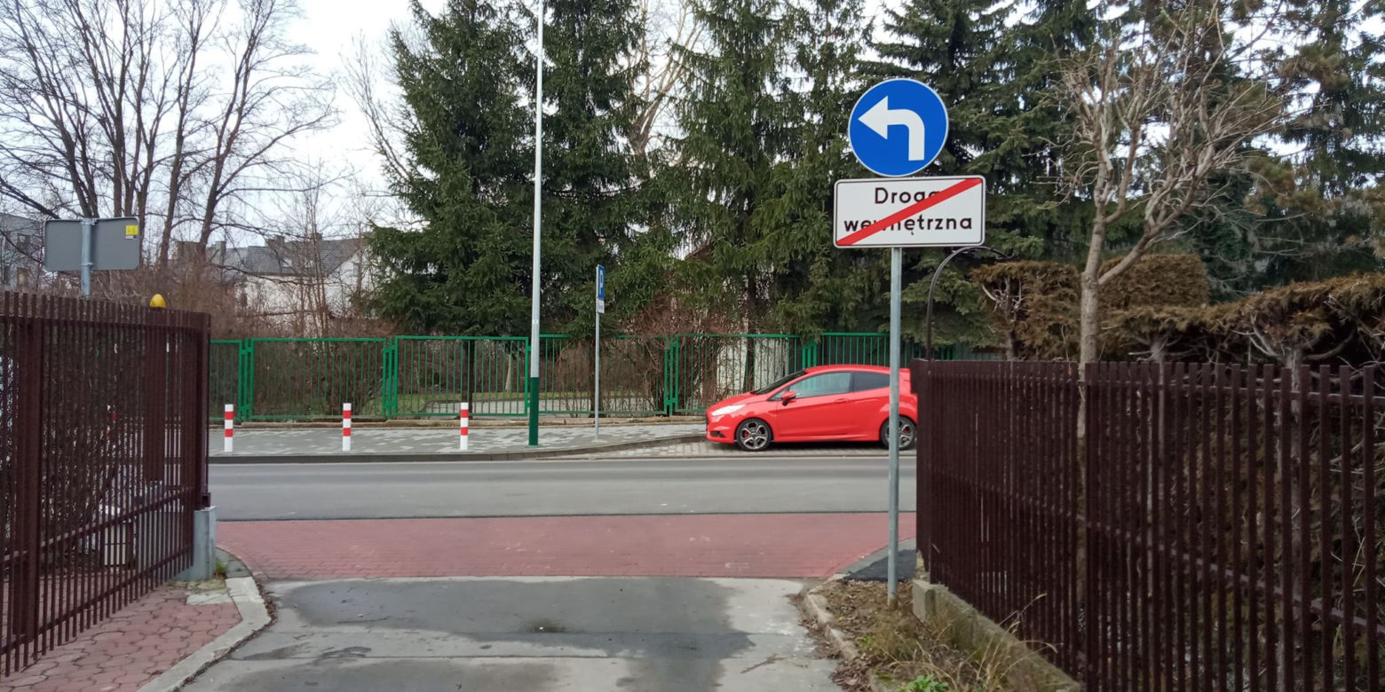 Mieszkańcy Prądnika Czerwonego skarżą się na... las znaków