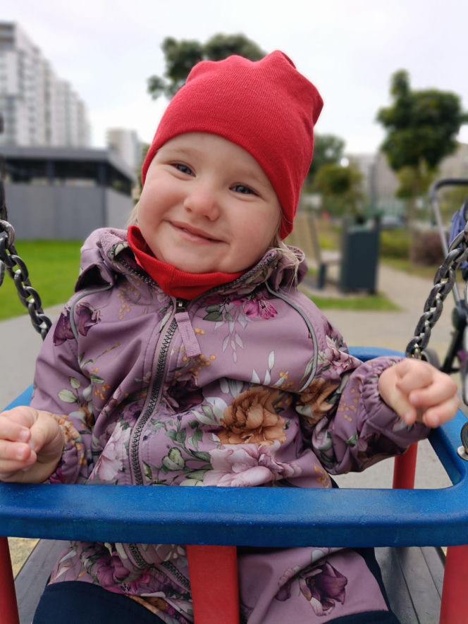 Waldemar Nawrocki i Adrian Domalewski pomagają Anielce