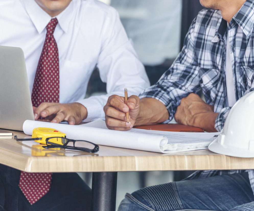 Umowa o roboty budowlane – obowiązki, ryzyka i instrumenty ochrony