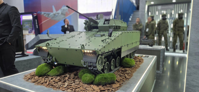 Borsuk i Ciężki BWP w Rijadzie. HSW prezentuje najnowocześniejszy sprzęt na światowych targach