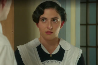 La promesa, odcinek 371: Lope wie, że nie może dłużej ukrywać swoich uczuć, ale boi się reakcji Very