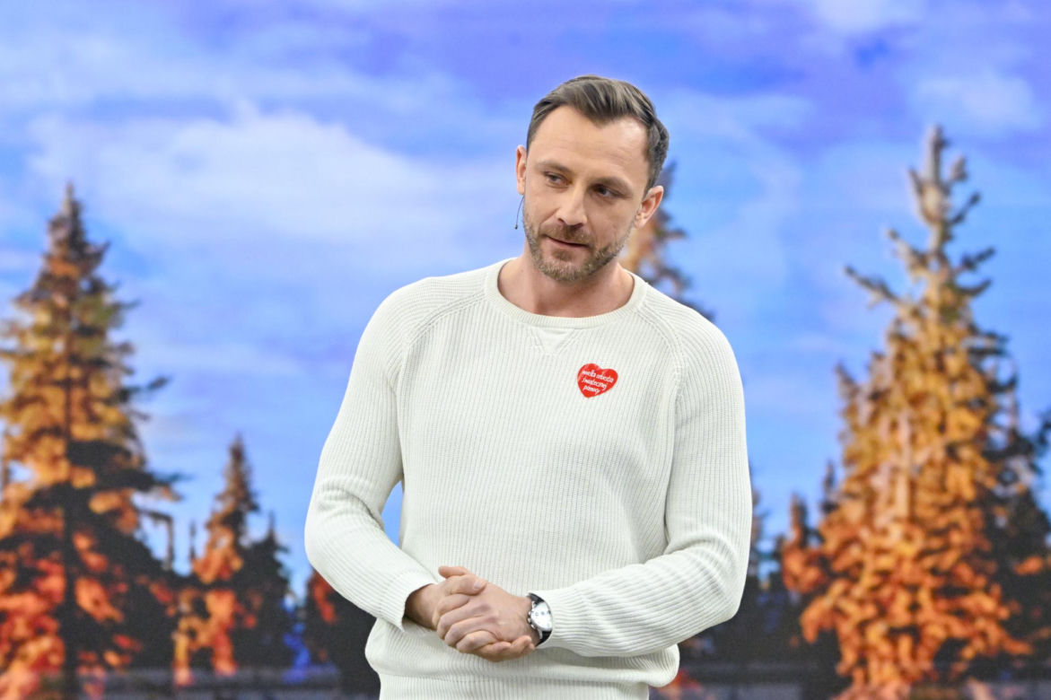 Nowy uczestnik "Tańca z Gwiazdami" rozpala emocje. Kim jest Kamil Nożyński?