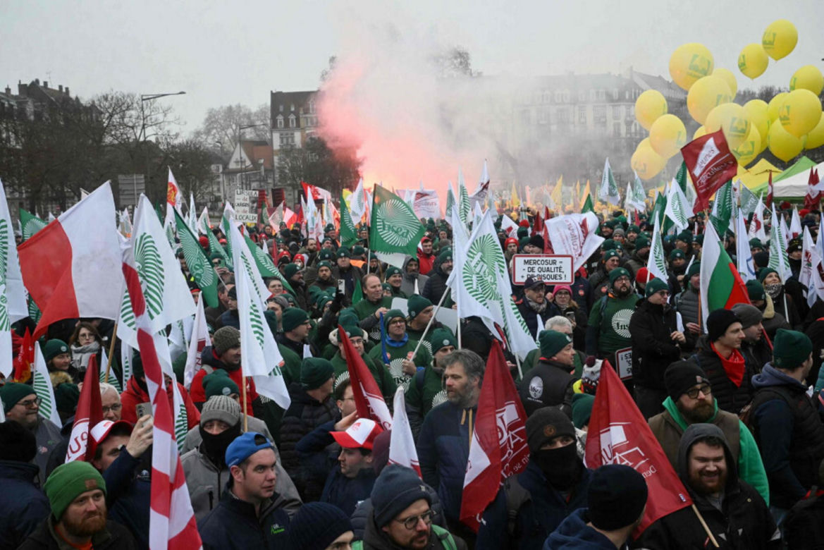 Wielkie protesty rolników w Europie! Zatrzymano Polaków