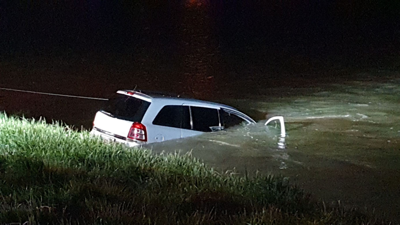 Auto wylądowało w Sanie!