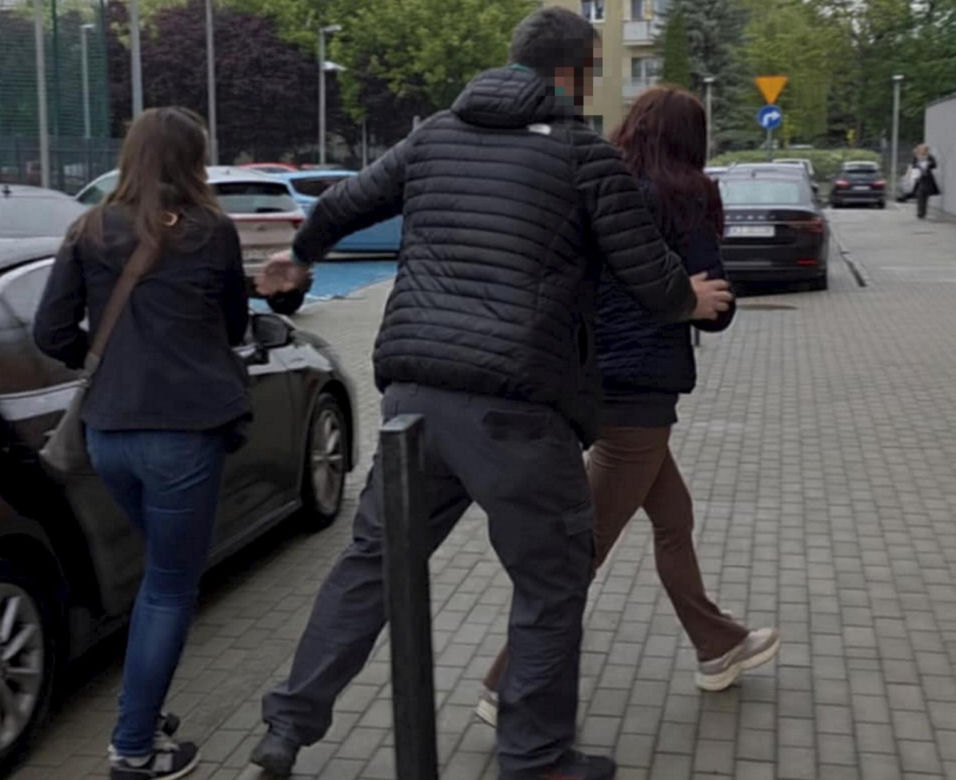 Doprowadzenie do Prokuratury Policjantki z Ropczyc 