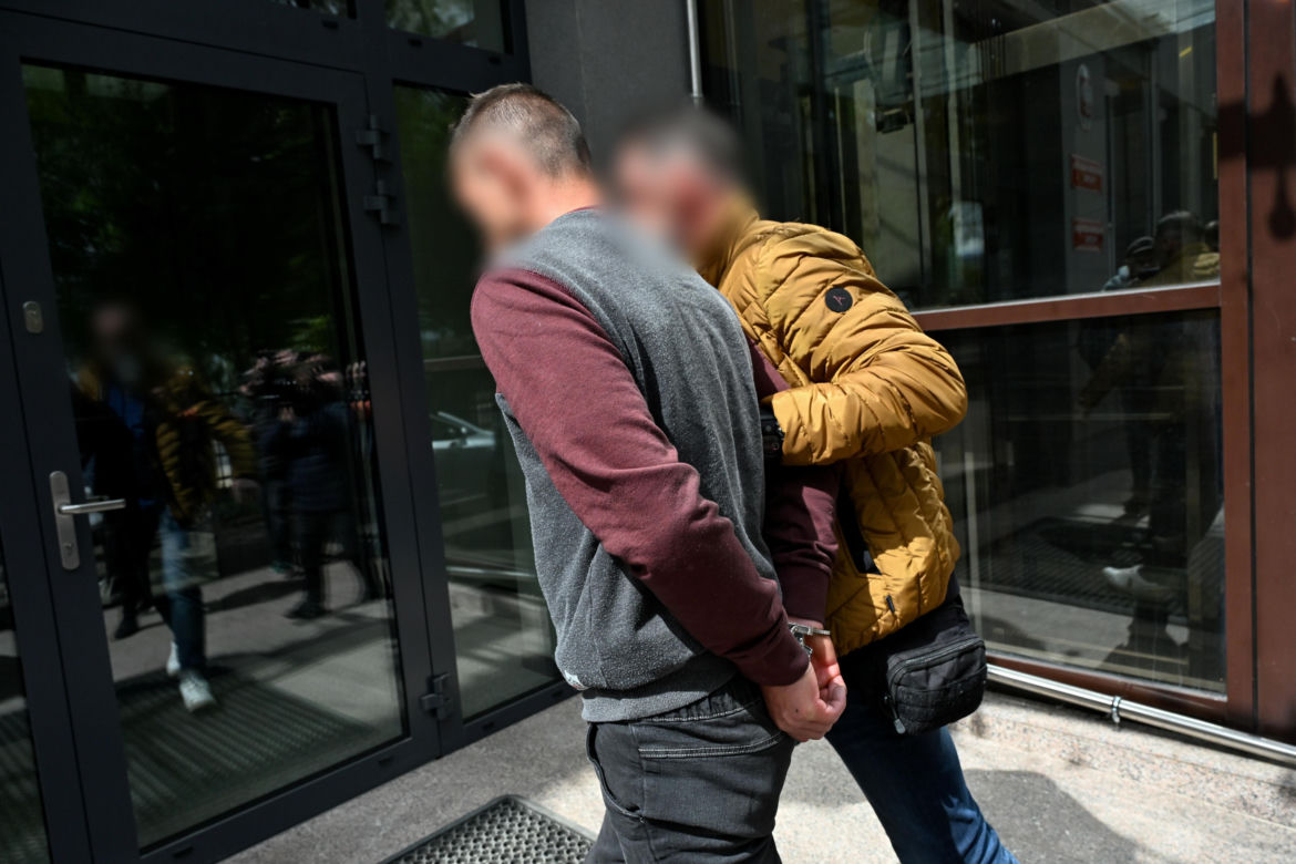 2,5 letnia dziewczynka zmarła w wyniku poparzeń i skrajnego odwodnienia. Rodzice zastępczy usłyszeli zarzuty