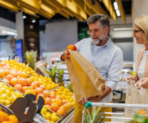 Lista zakupów na zdrowe serce. Co wrzucić do koszyka, a czego unikać