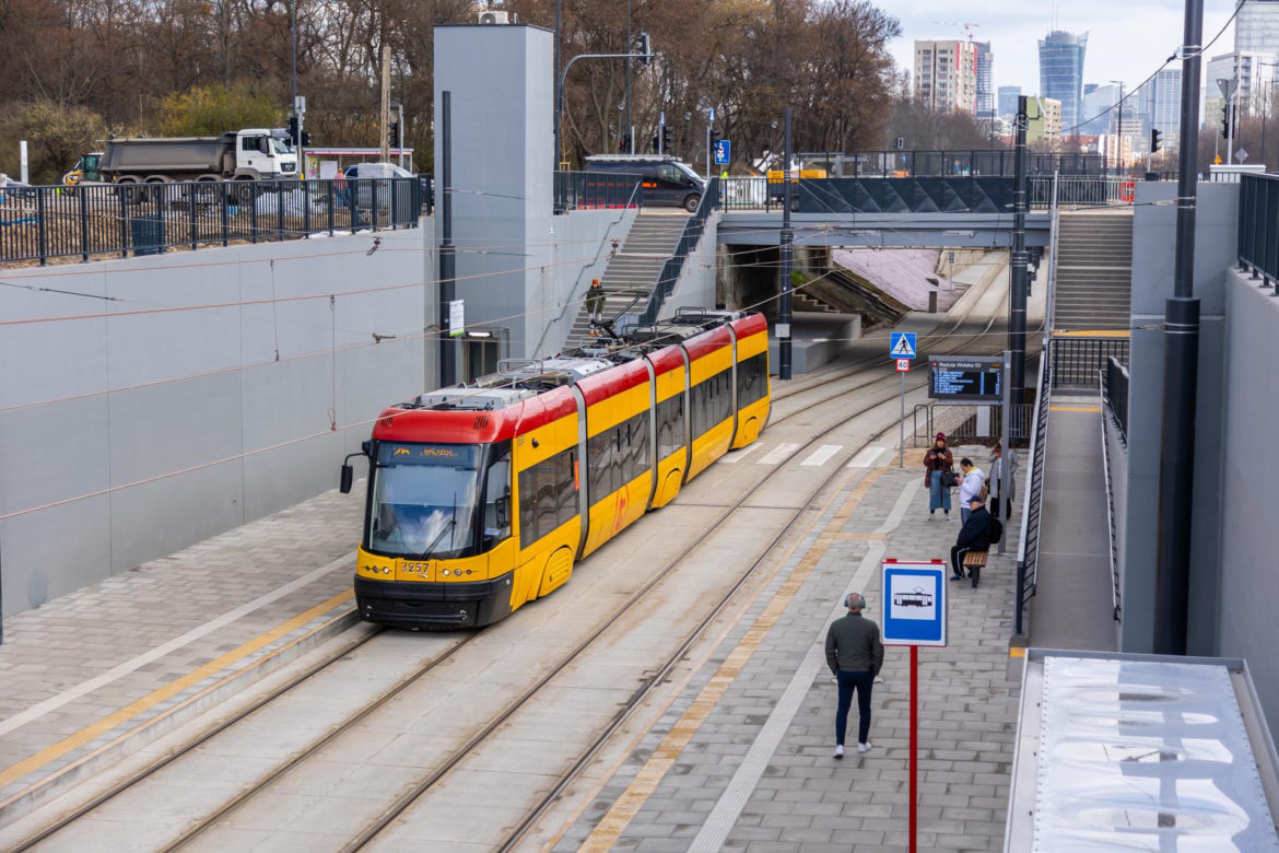 Tramwaj na Kasprzaka i Wolskiej w Warszawie