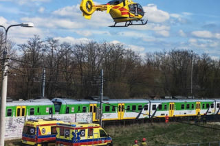 Siedlce: Prokuratura wszczęła śledztwo w sprawie wypadku. 21-latek miał położyć się na torach!