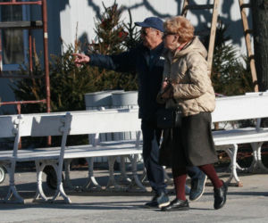 Stefan Friedmann z żoną na spacerze