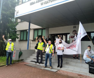 Protest pracowników skarbówki! Domagają się odwołania dyrektora i wypłaty nagród kwartalnych