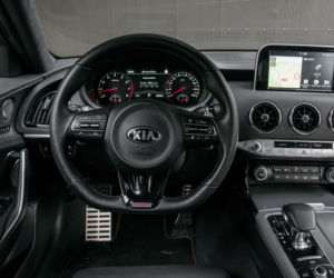 Kia Stinger GT 3.3 V6 T-GDI 366 KM 8AT AWD