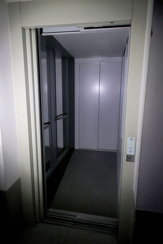 Dramat lokatorów. Nie mogą wrócić do siebie, ich mieszkania niszczeją