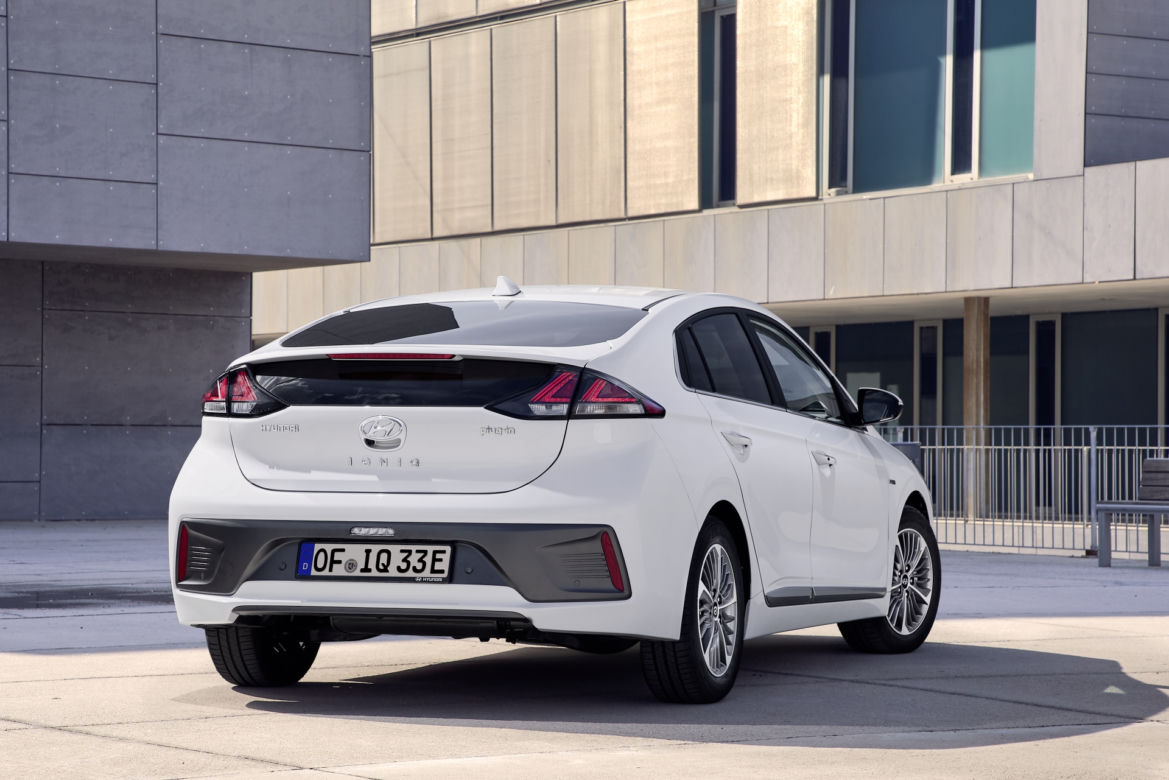 Hyundai IONIQ Plug-in lifting 2019