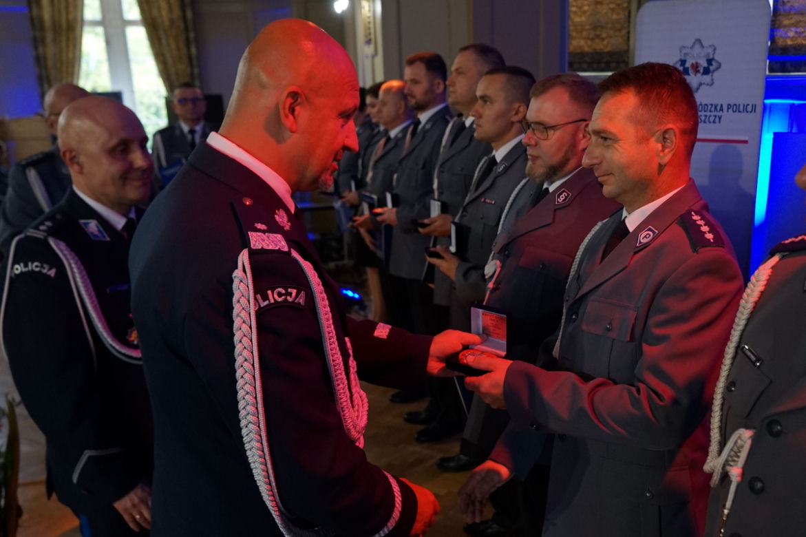 Kryształowe serca dla policjantów z całego regionu