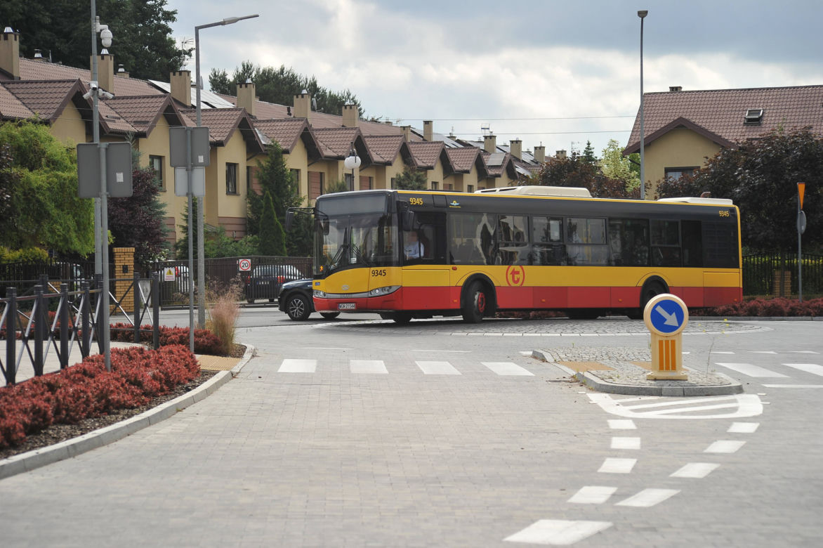 12-letnia Oliwka zginęła pod kołami autobusu niedaleko szkoły