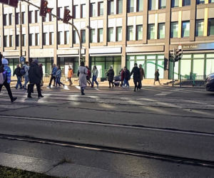 Nieprzyjazne przejście dla pieszych na Bramie Portowej