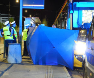 Śmiertelne potrącenie pieszej przez tramwaj na Marszałkowskiej